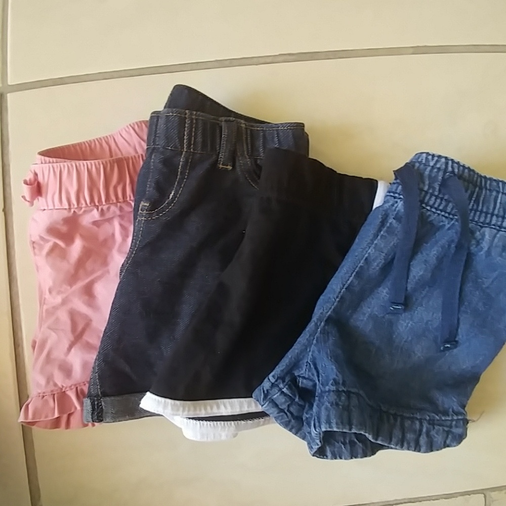 Girls 3T shorts lot